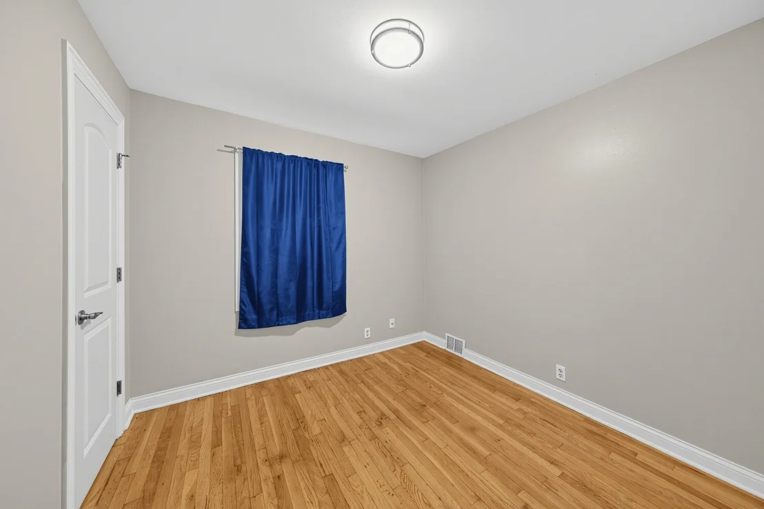 Photo of 156 Oak Avenue