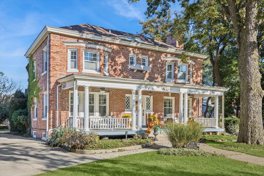 Photo of 176 Riverside Road