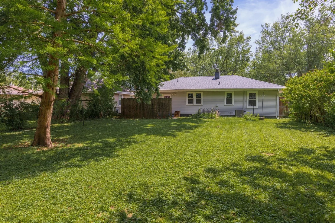 Photo of 906 Fairchild Avenue