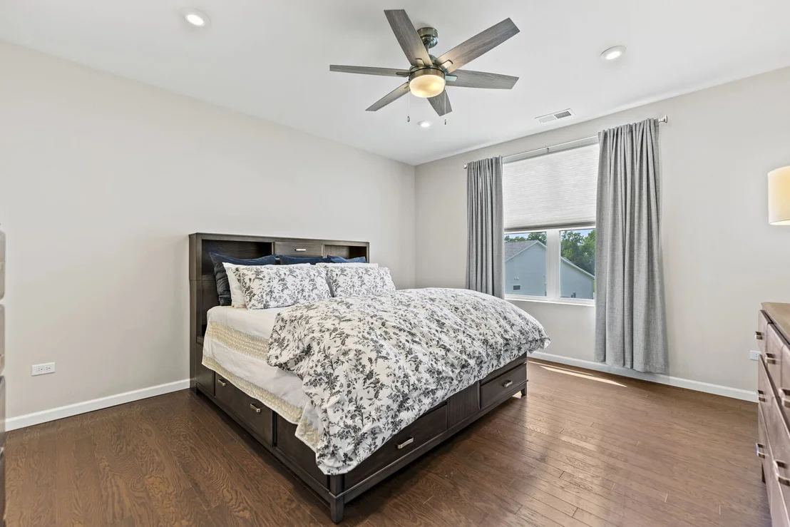 Photo of 1S056 Rhoads Way
