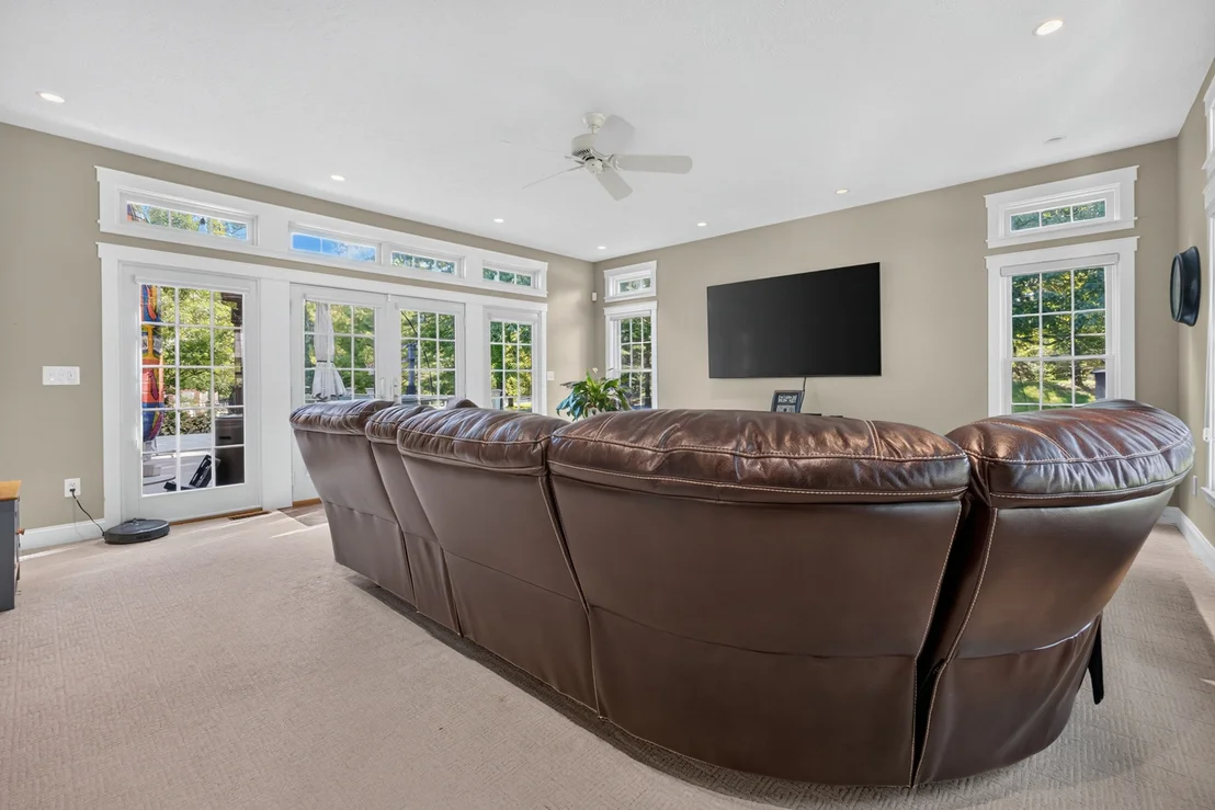 Photo of 9159 Deer Ridge Drive