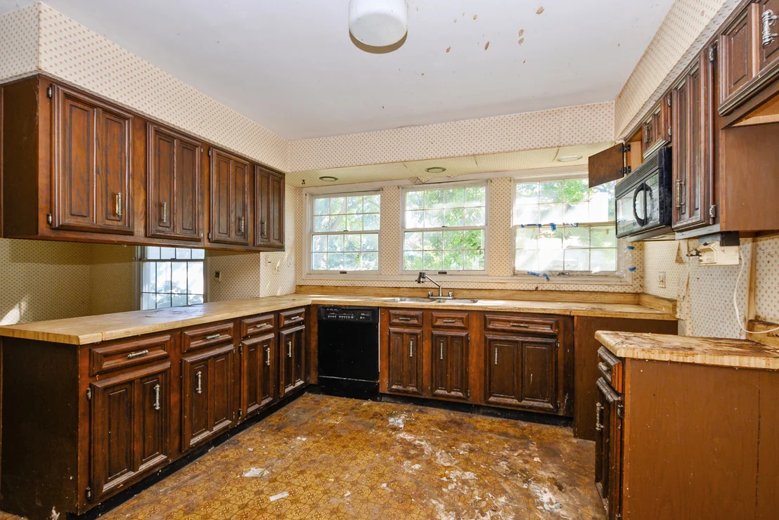 Photo of 130 Westhampton Court