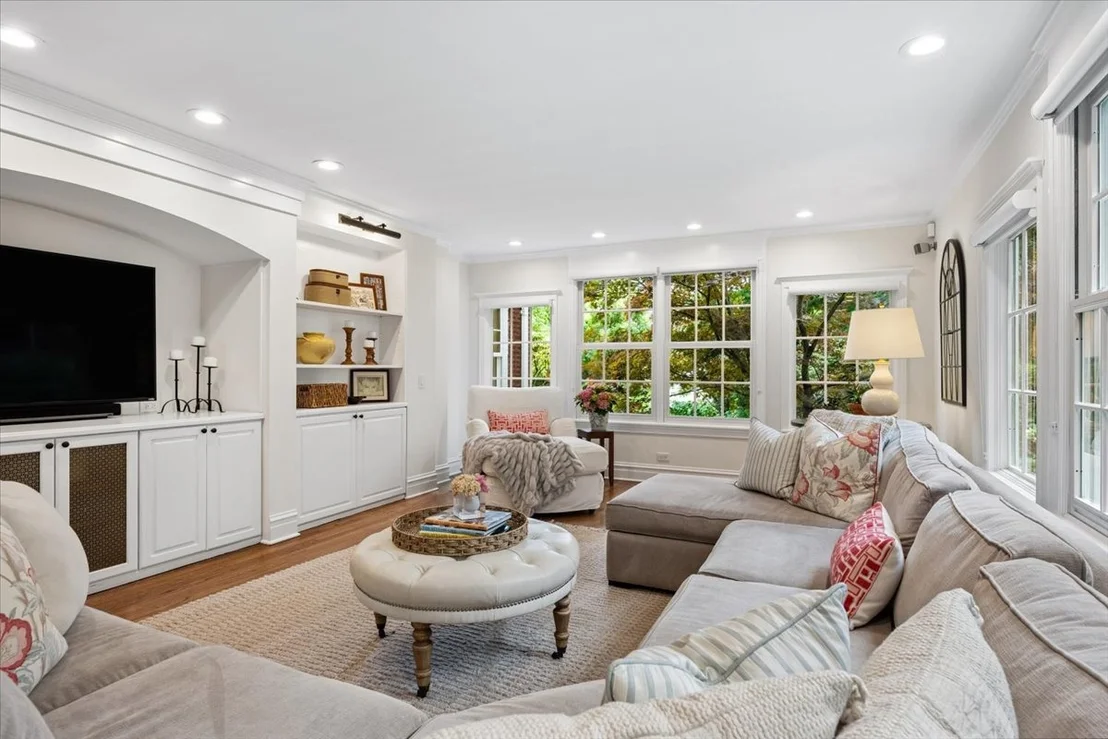 Photo of 579 Hill Terrace