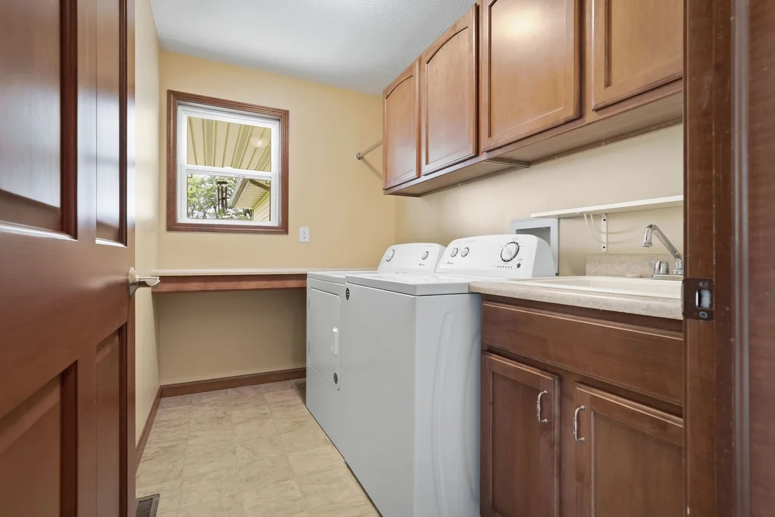 Photo of 2662 Evans Road