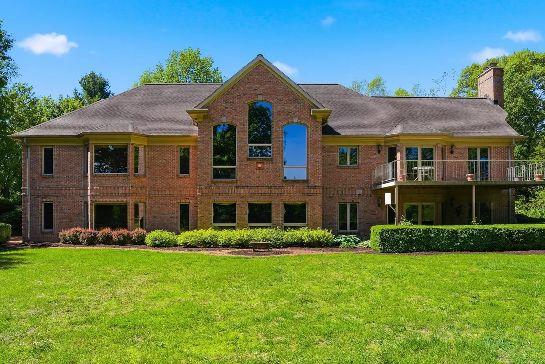 Photo of 17619 Grandview Drive