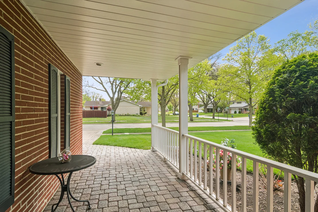 Photo of 1600 E Linden Lane