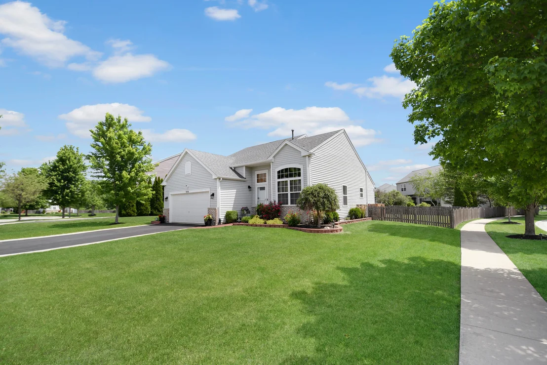 Photo of 7404 Fordham Lane