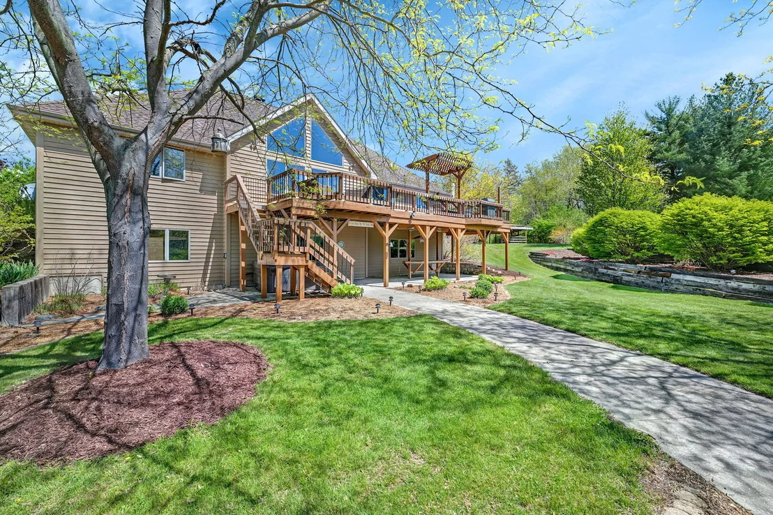 Photo of 4595 Shady Lane