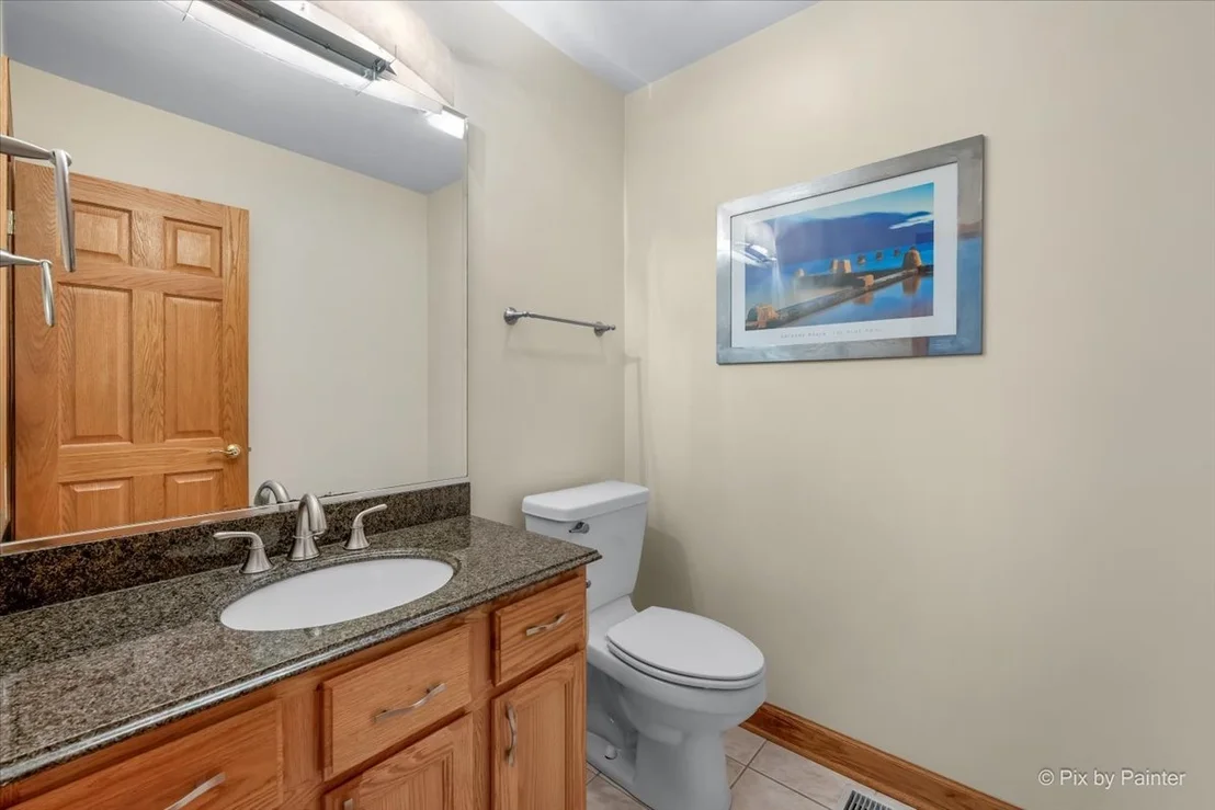 Photo of 958 W Stonehedge Drive