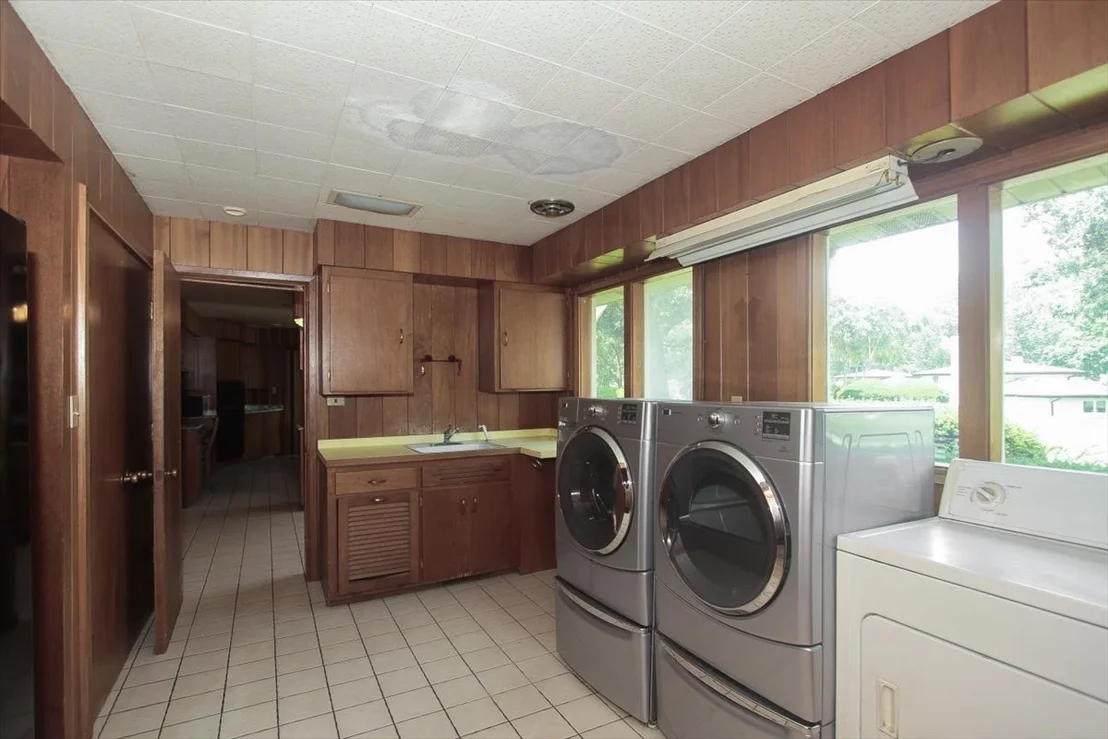 Photo of 701 W Stearns Road