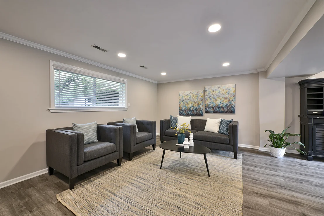 Photo of 1328 Cabot Lane