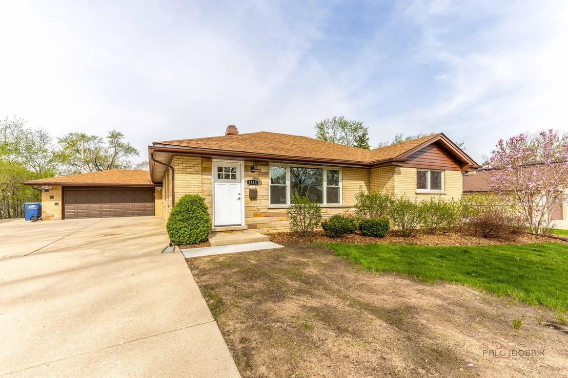 Photo of 1114 Hewitt Drive