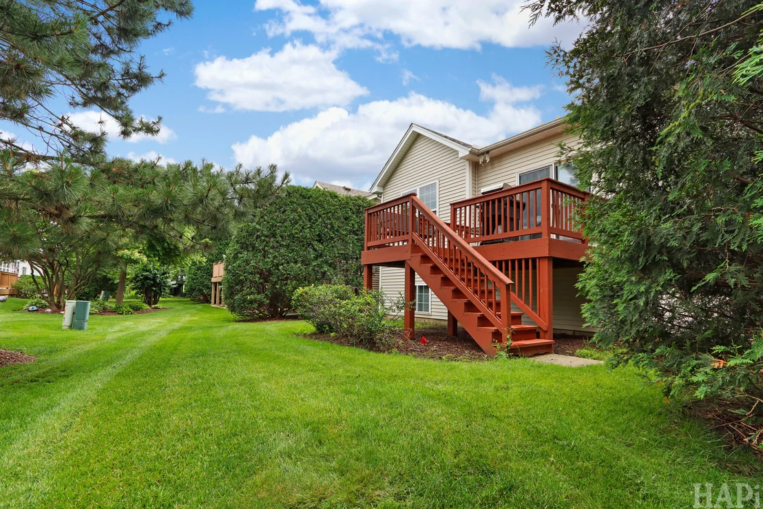 Photo of 5952 Leeds Road