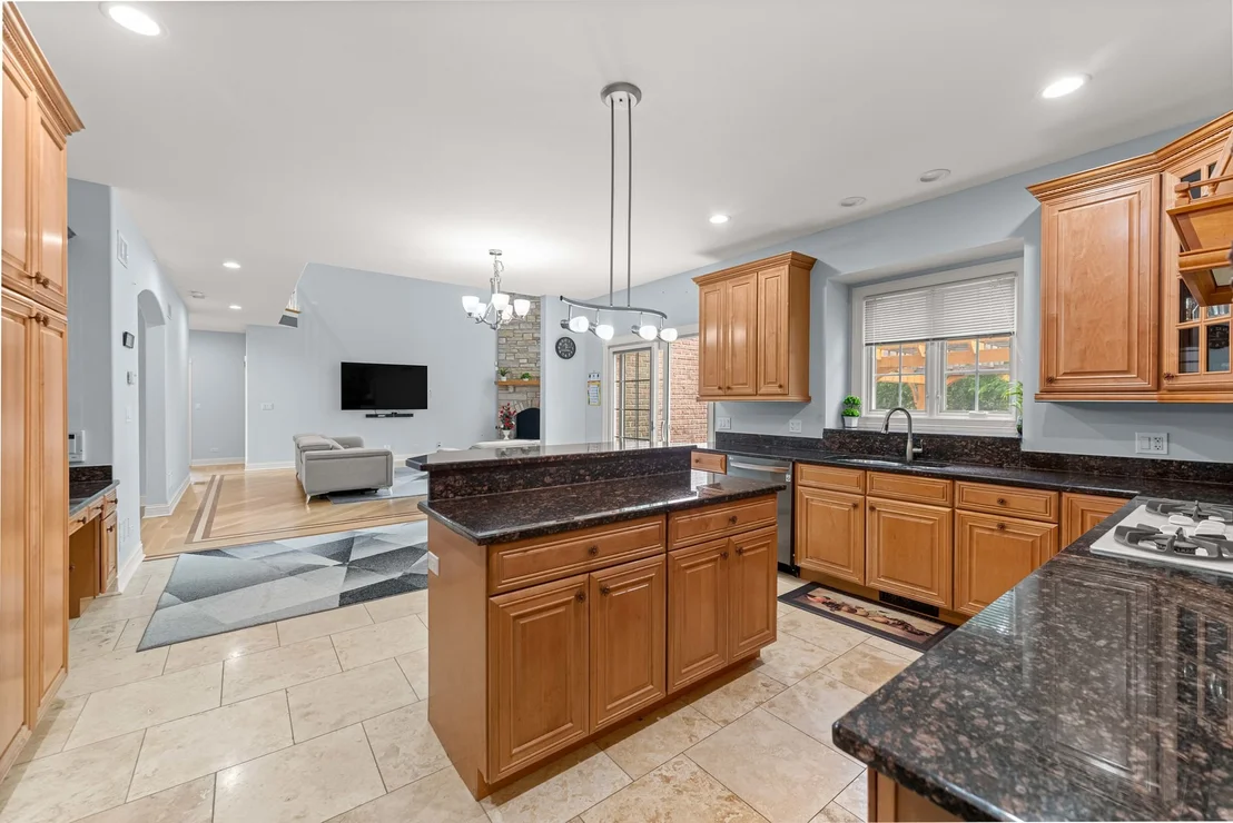 Photo of 281 N Forest Drive