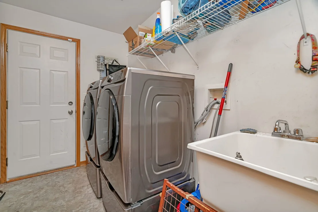 Photo of 16107 Huron Street
