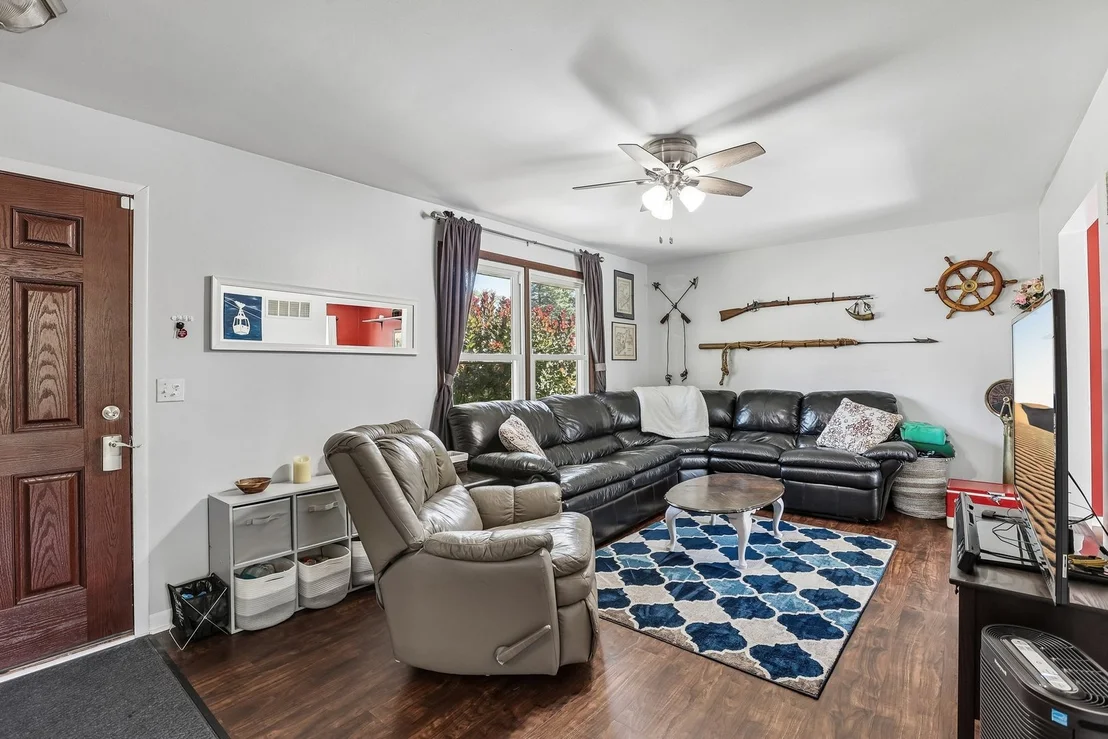 Photo of 523 Maplewood Drive