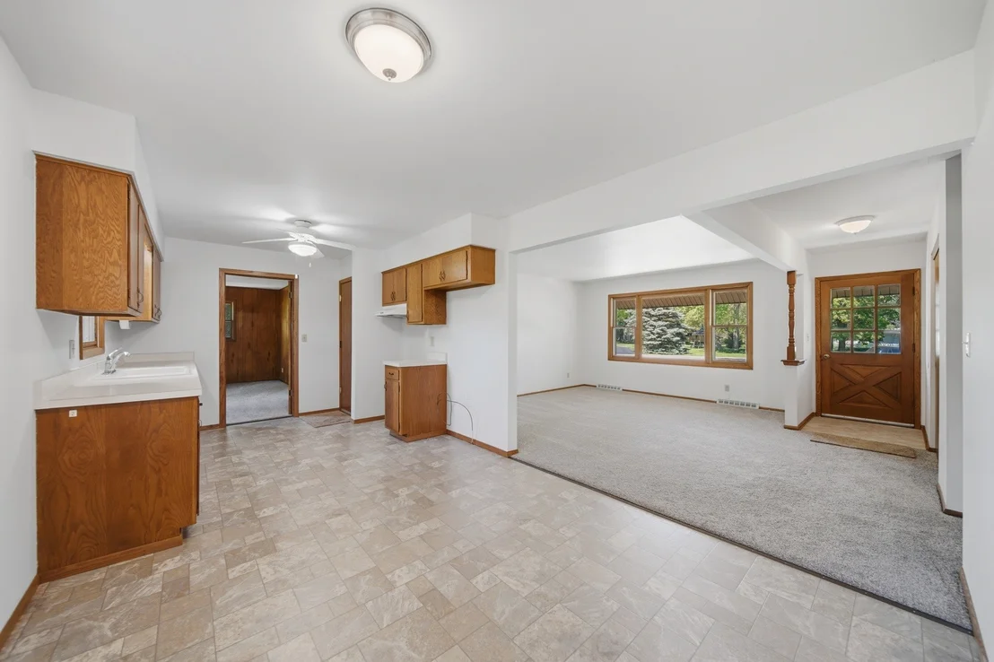 Photo of 281 W Cartwright