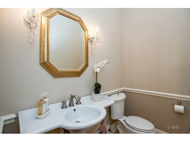 Photo of 174 Sheridan Road