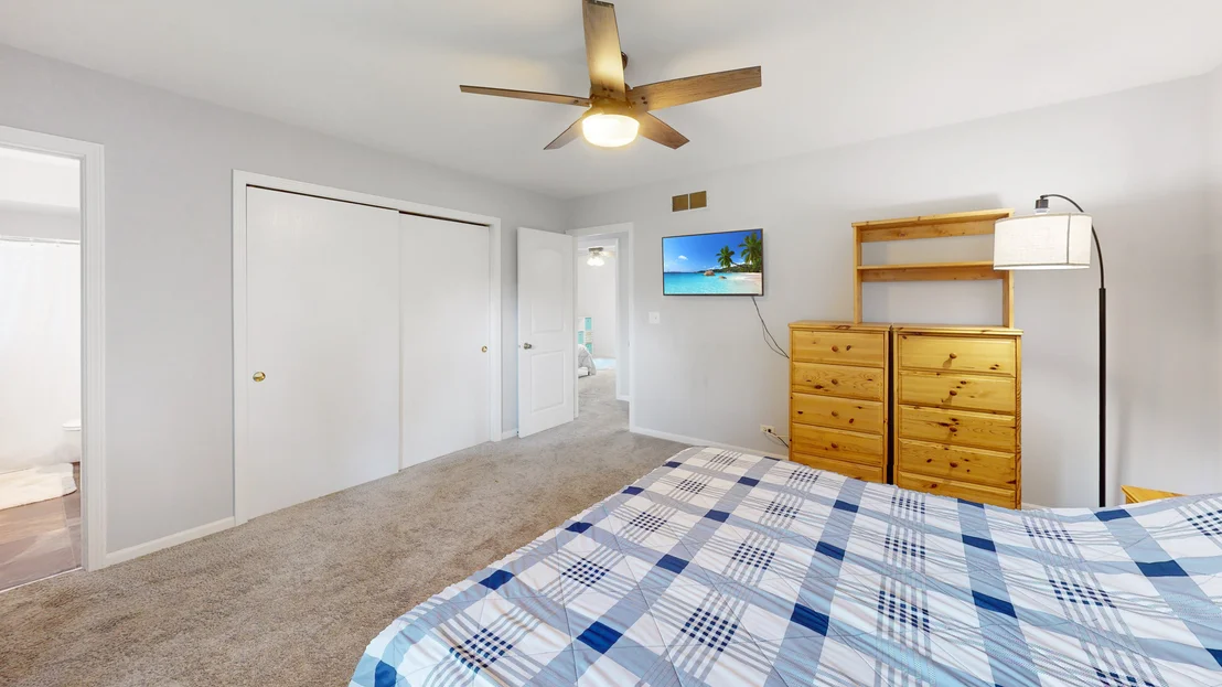 Photo of 11S556 Book Road