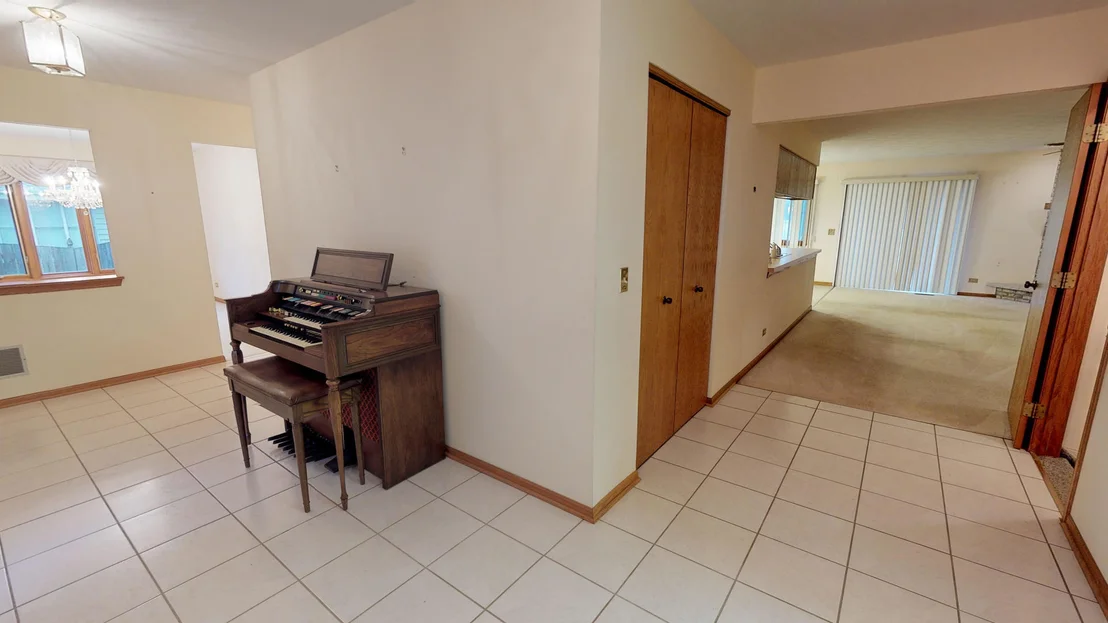 Photo of 1233 Lynnfield Lane