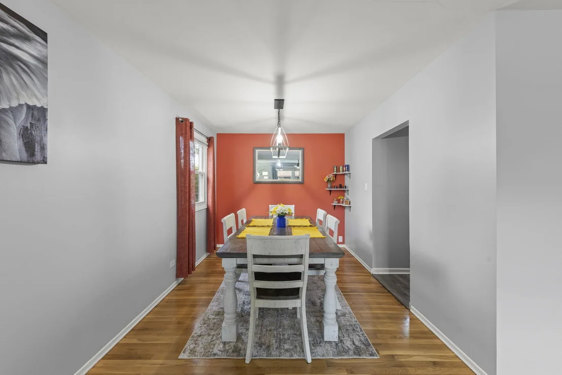 Photo of 3513 Laurel Lane