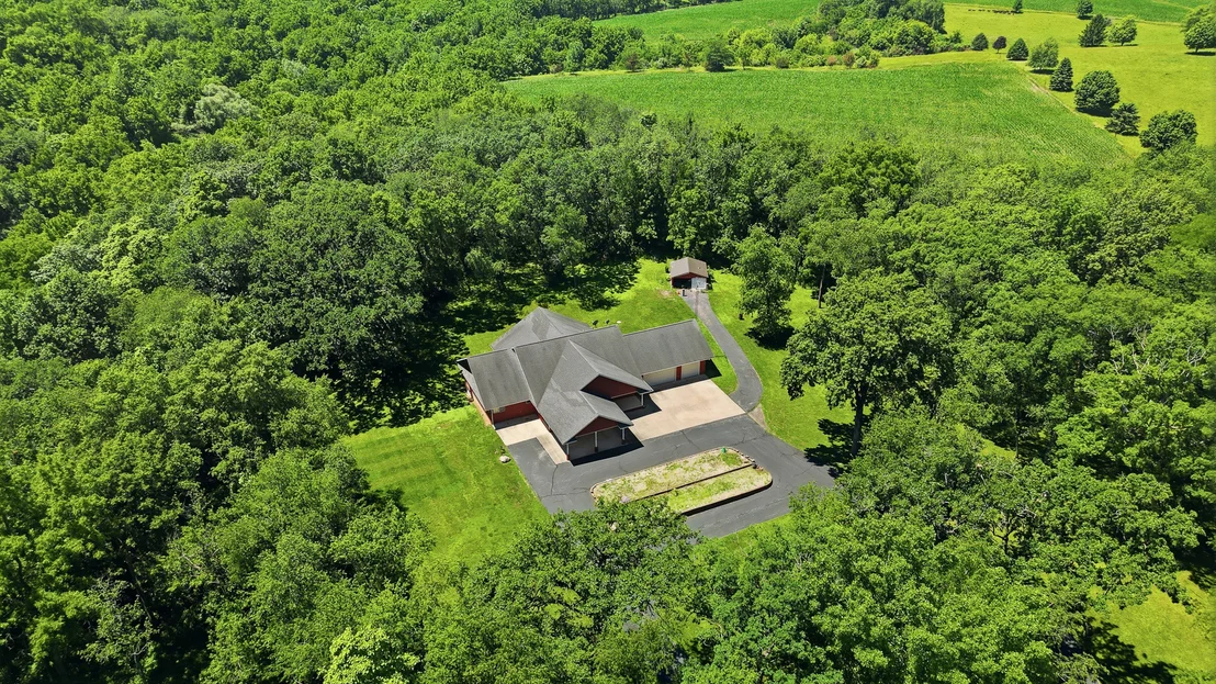 Photo of 15207 Henry Road