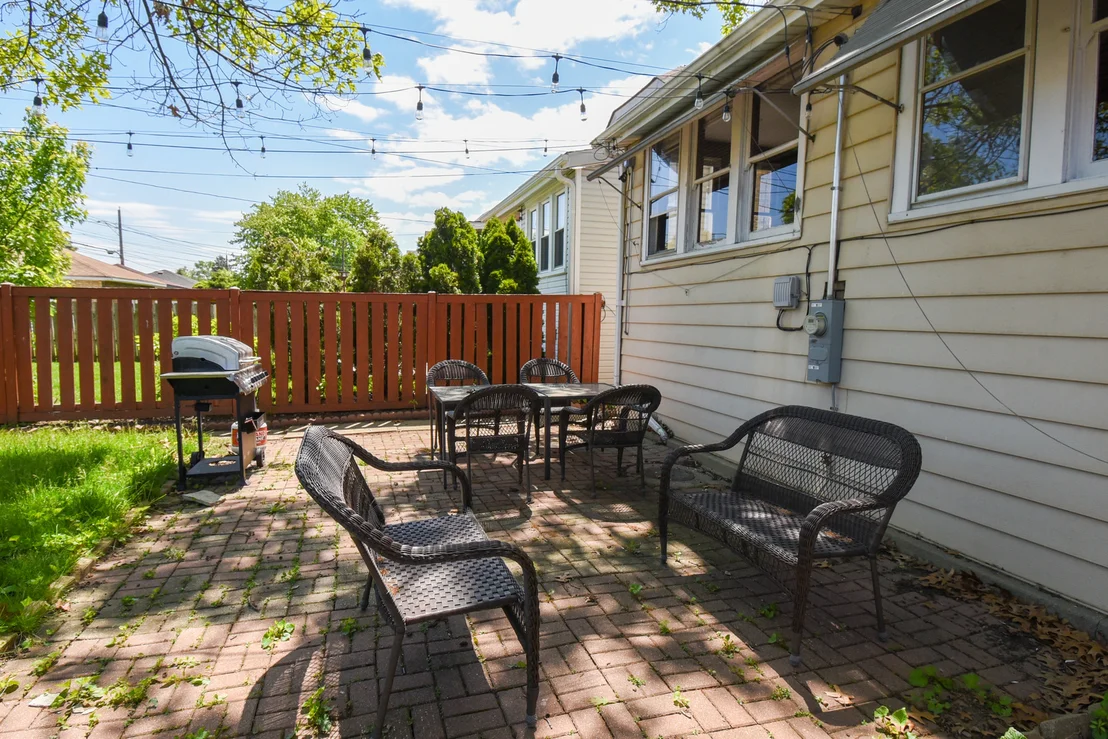 Photo of 1437 Maple Avenue