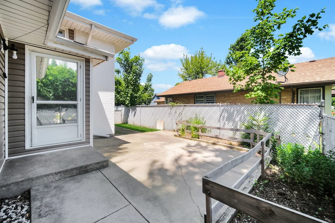 Photo of 1020 Hahn Place
