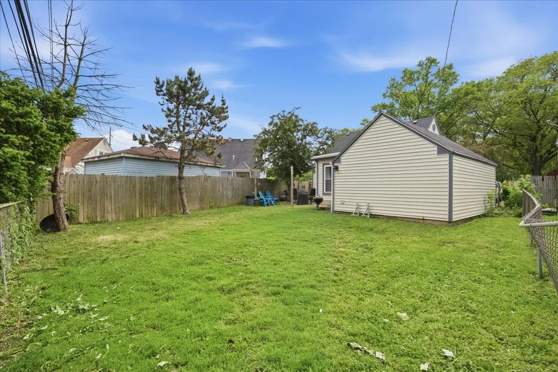 Photo of 551 Sunset Drive