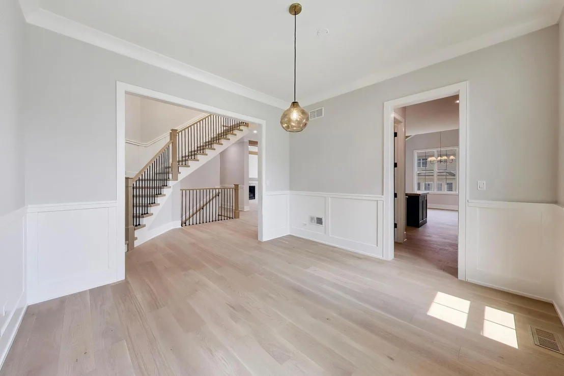 Photo of 787 S Cambridge Avenue