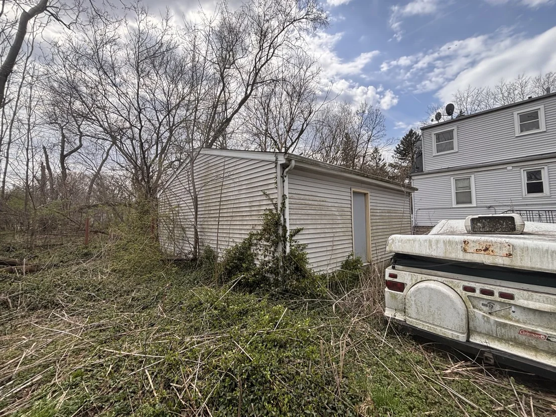 Photo of 16343 Central Park Avenue