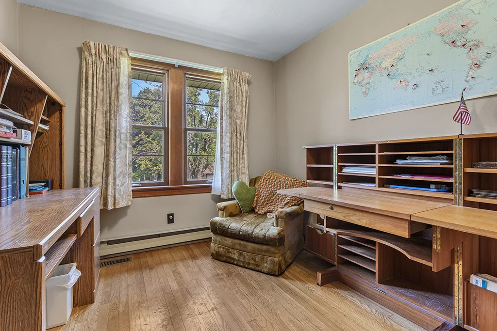 Photo of 2115 MAPLE Road