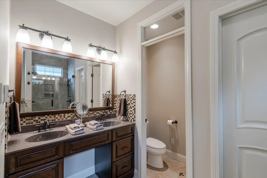 Photo of 2104 Sinclair Court
