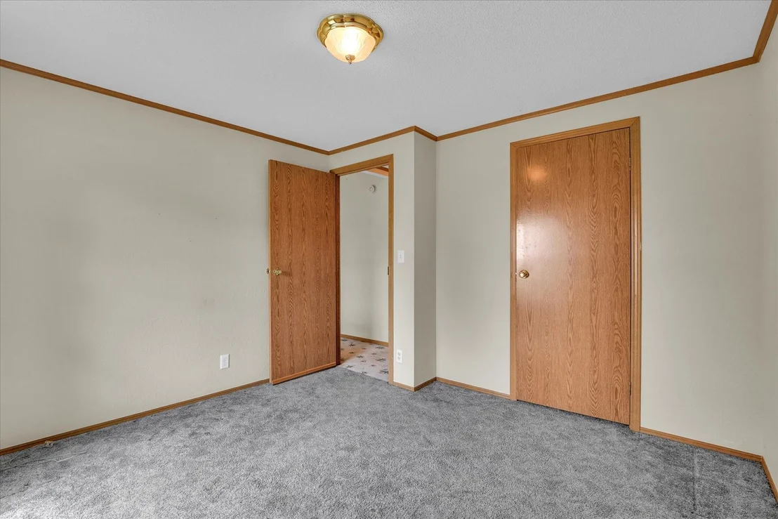 Photo of 425 County Road 1575 E