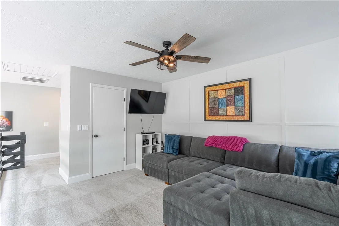 Photo of 6 Kenfield Circle