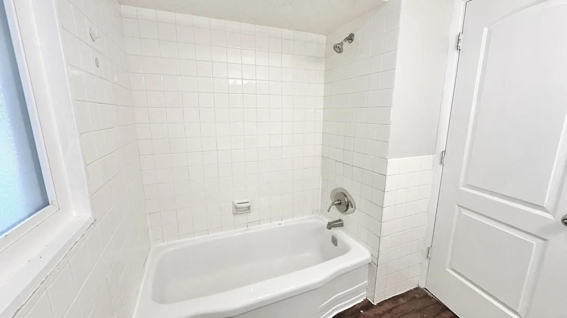 Photo of 3004 Longfellow Avenue