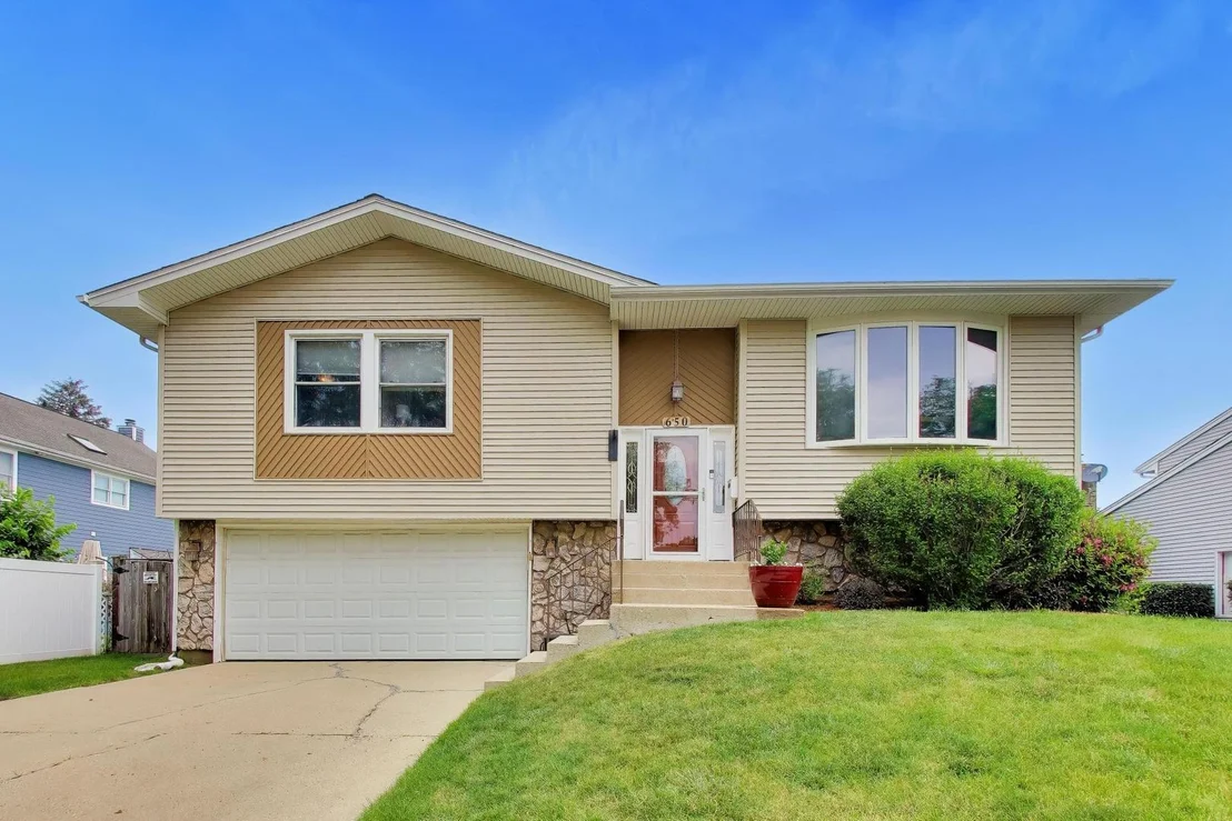 Photo of 650 Nassau Drive