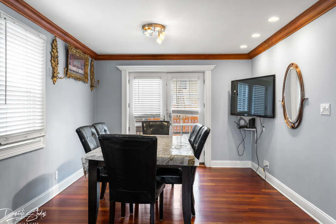 Photo of 9741 Lonnquist Drive