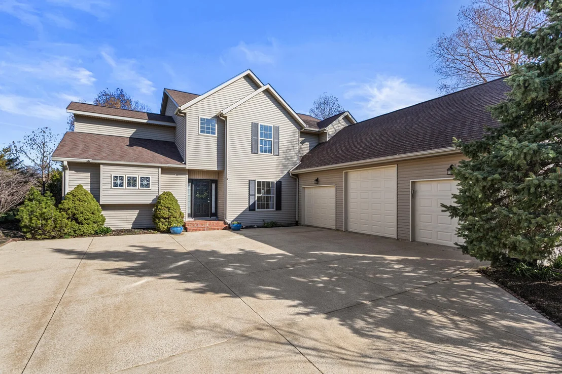 Photo of 2804 Wedgewood Drive