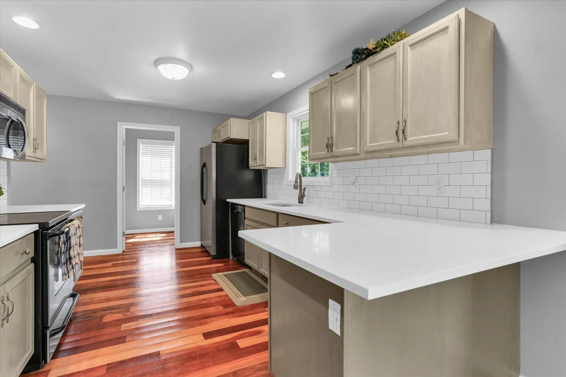 Photo of 2509 N Skyline Drive