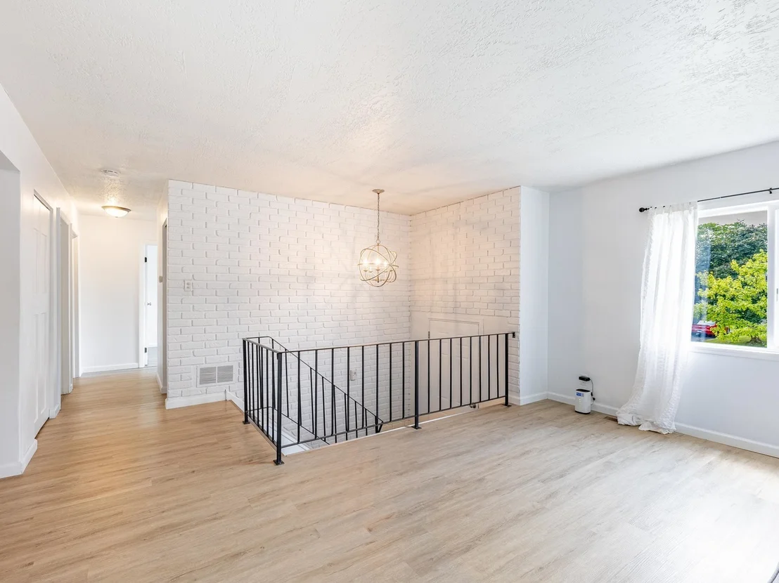 Photo of 228 Riverside Drive
