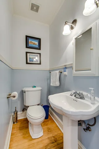 Photo of 1036 MONROE Street