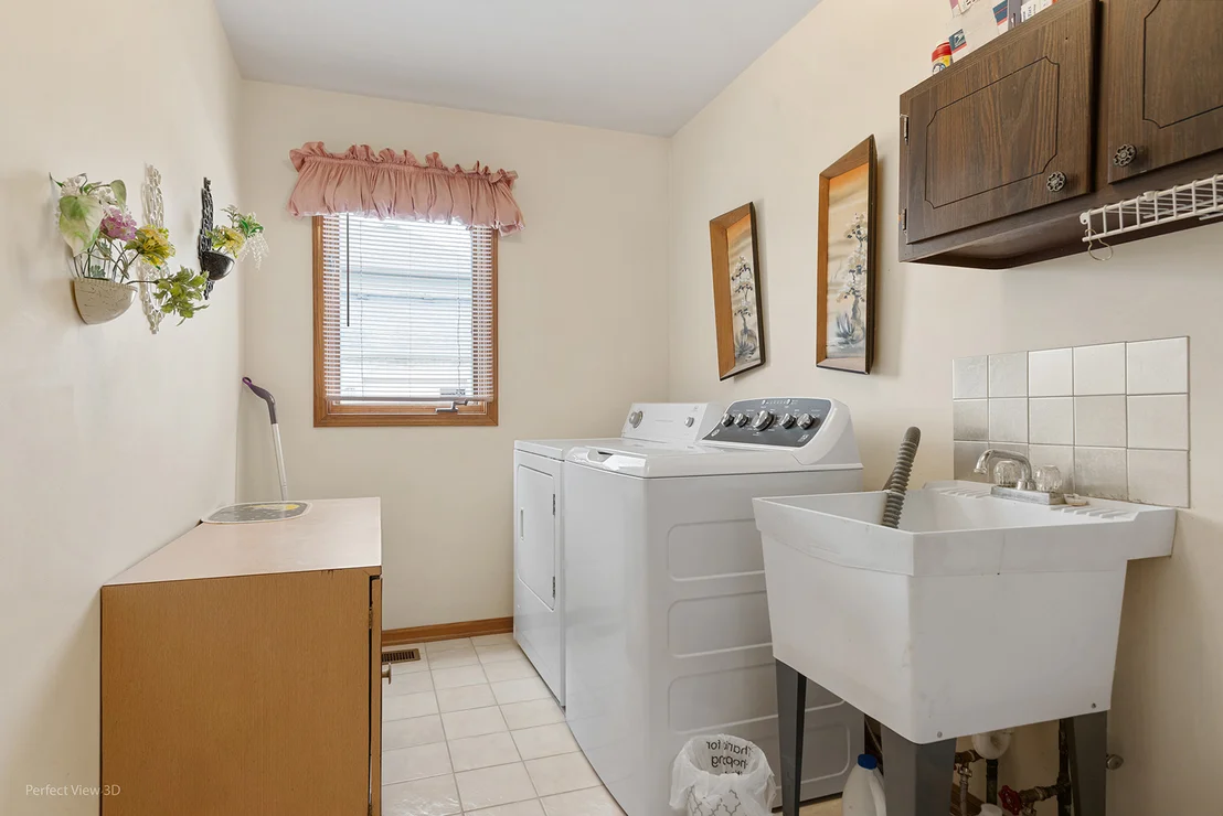 Photo of 7233 SOUTHWICK Drive