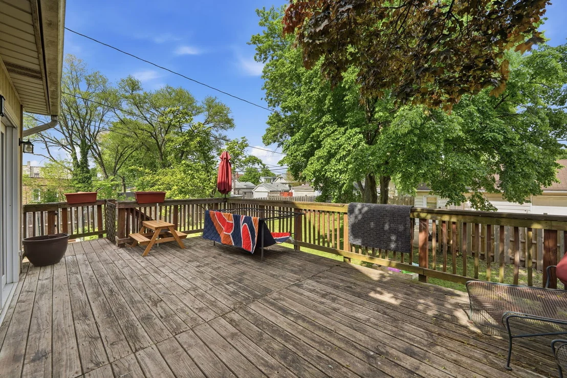 Photo of 4133 Joliet Avenue