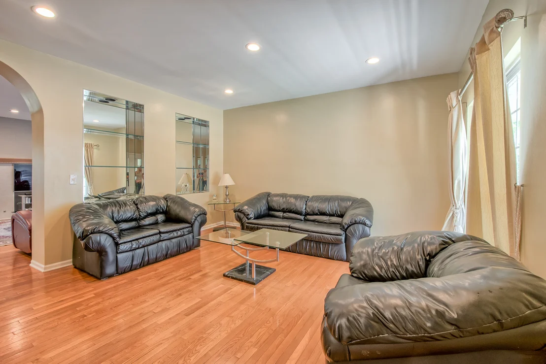 Photo of 1094 Vista Drive