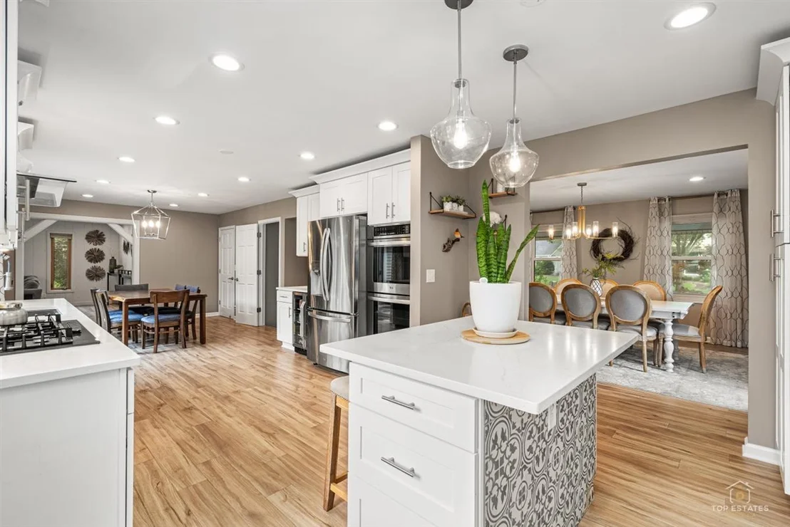 Photo of 4030 N Parkside Drive