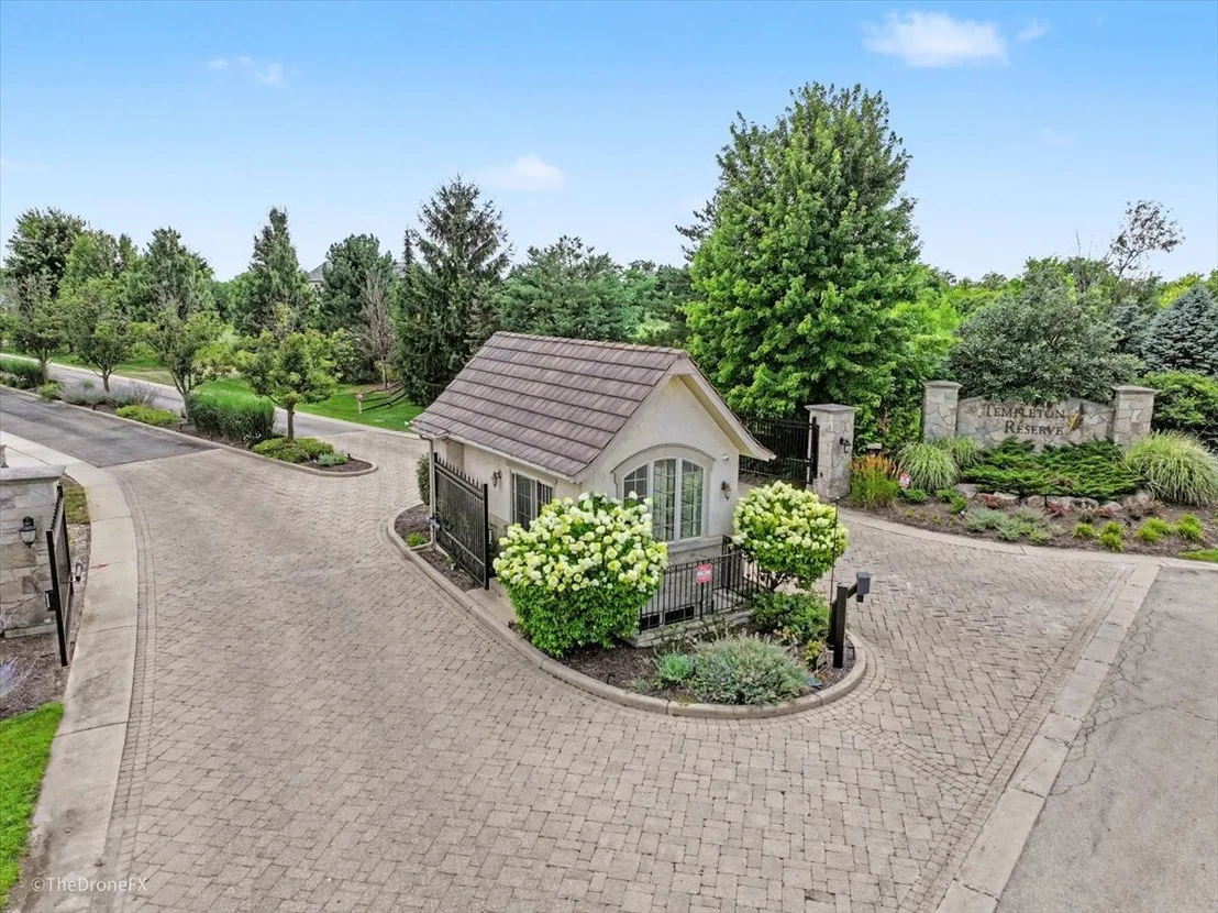 Photo of 15 TEMPLETON Drive