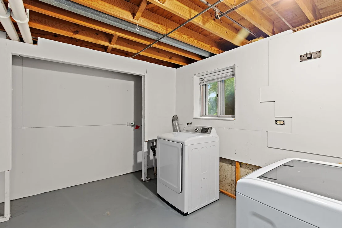 Photo of 321 Desmond Drive