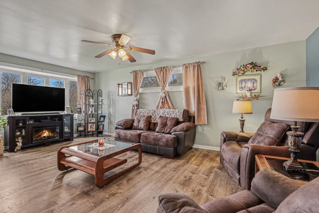 Photo of 900 Old Indian Trail