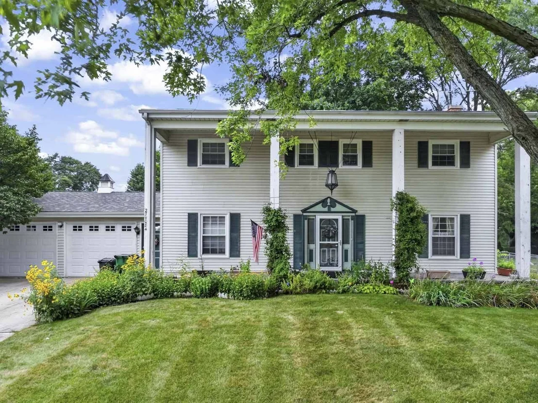 Photo of 27W084 Fleming Drive